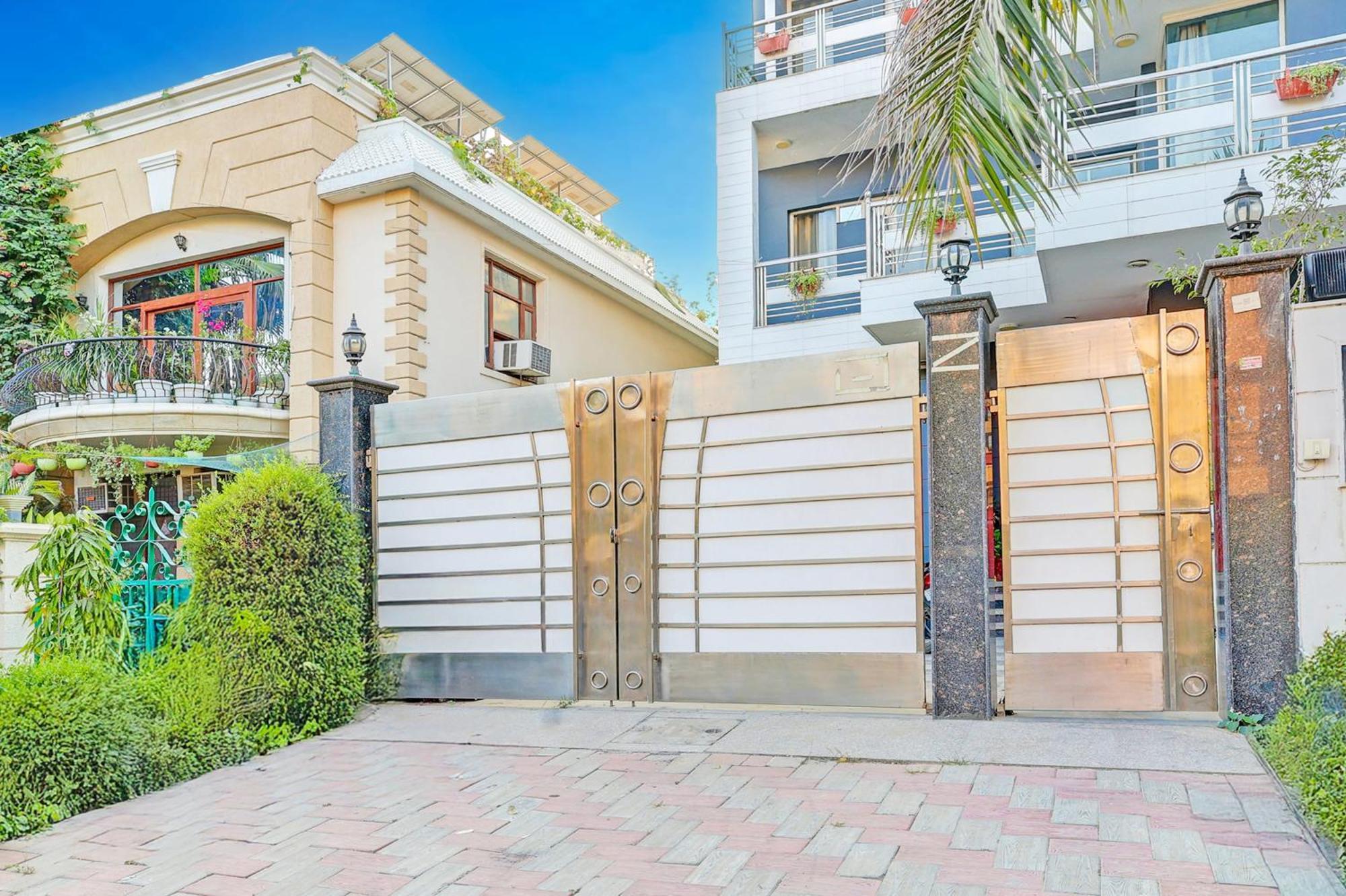 Townhouse Sector 49 Sohna Road Otel Gurgaon Dış mekan fotoğraf
