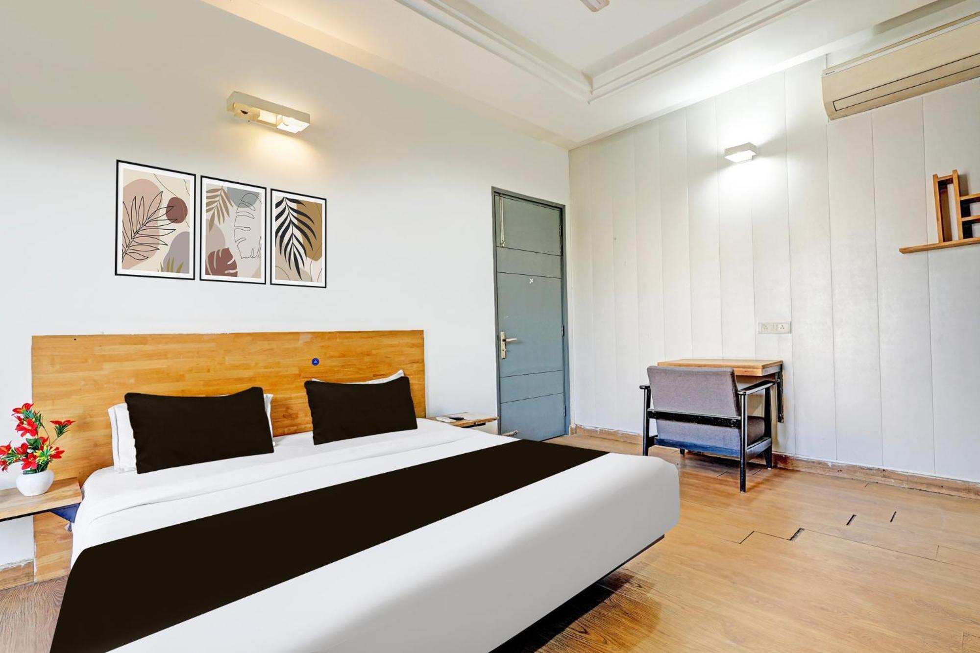 Townhouse Sector 49 Sohna Road Otel Gurgaon Dış mekan fotoğraf