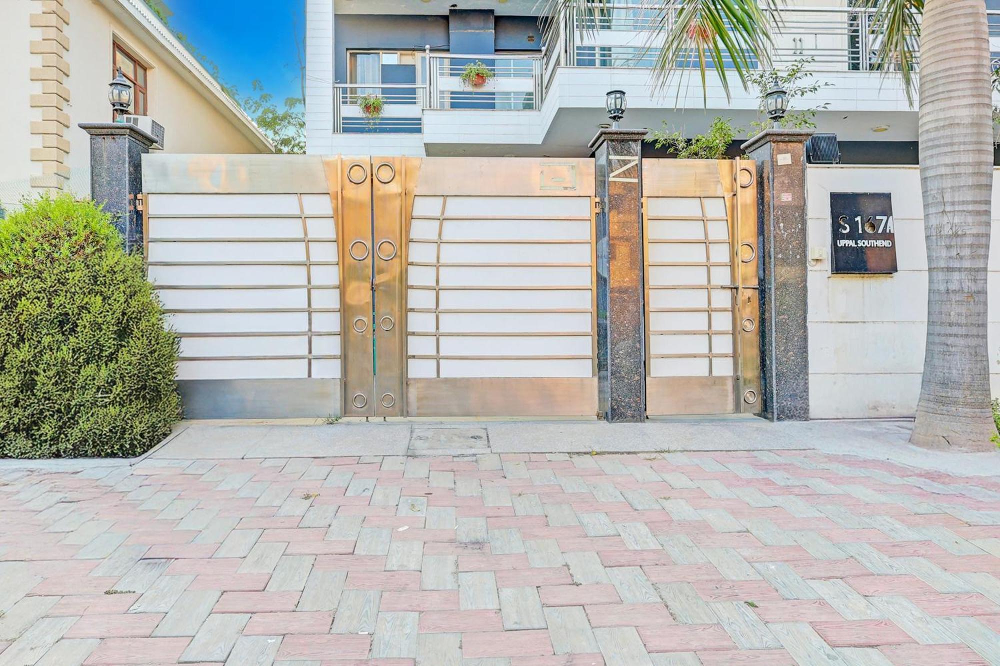 Townhouse Sector 49 Sohna Road Otel Gurgaon Dış mekan fotoğraf