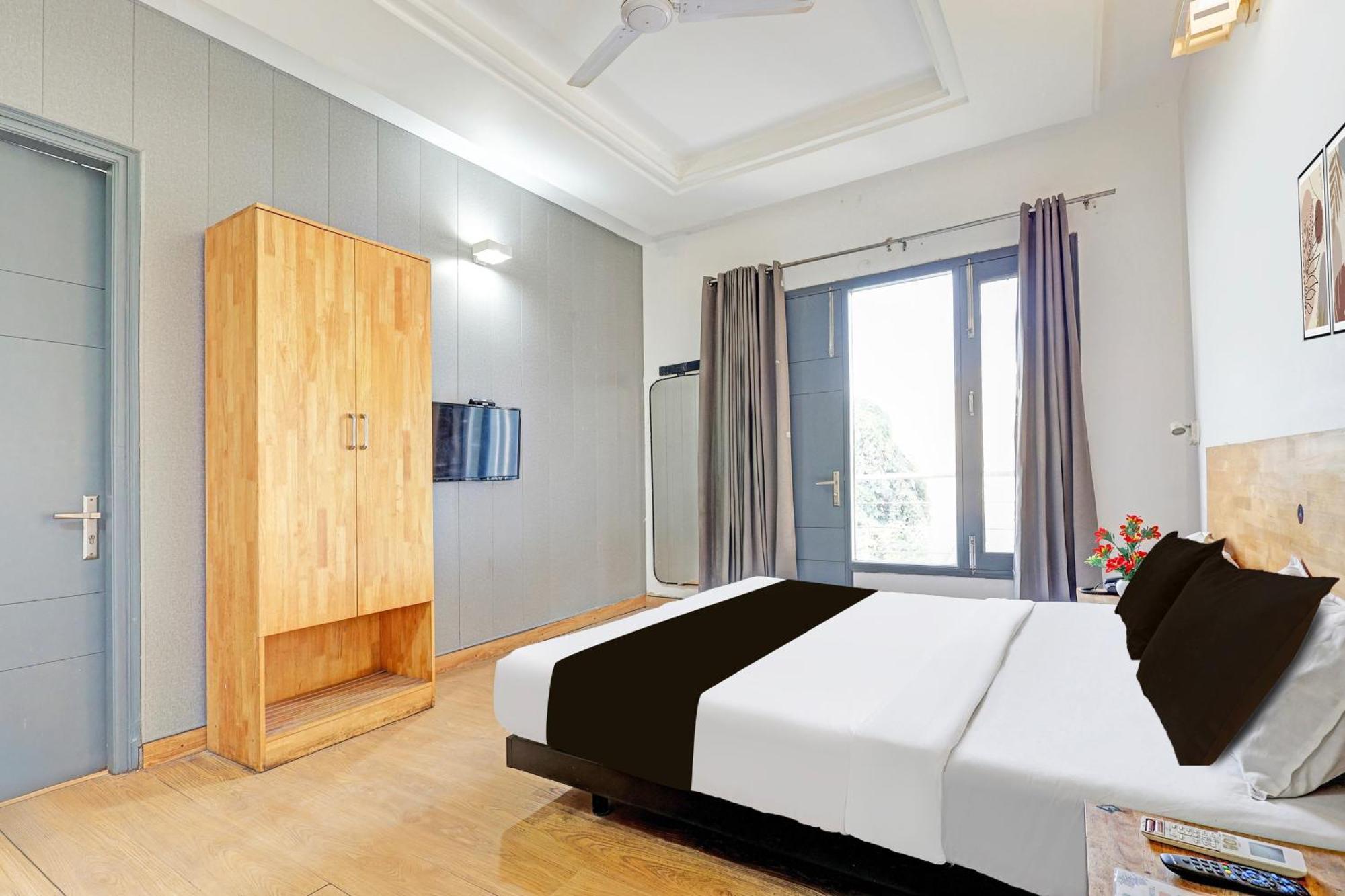 Townhouse Sector 49 Sohna Road Otel Gurgaon Dış mekan fotoğraf