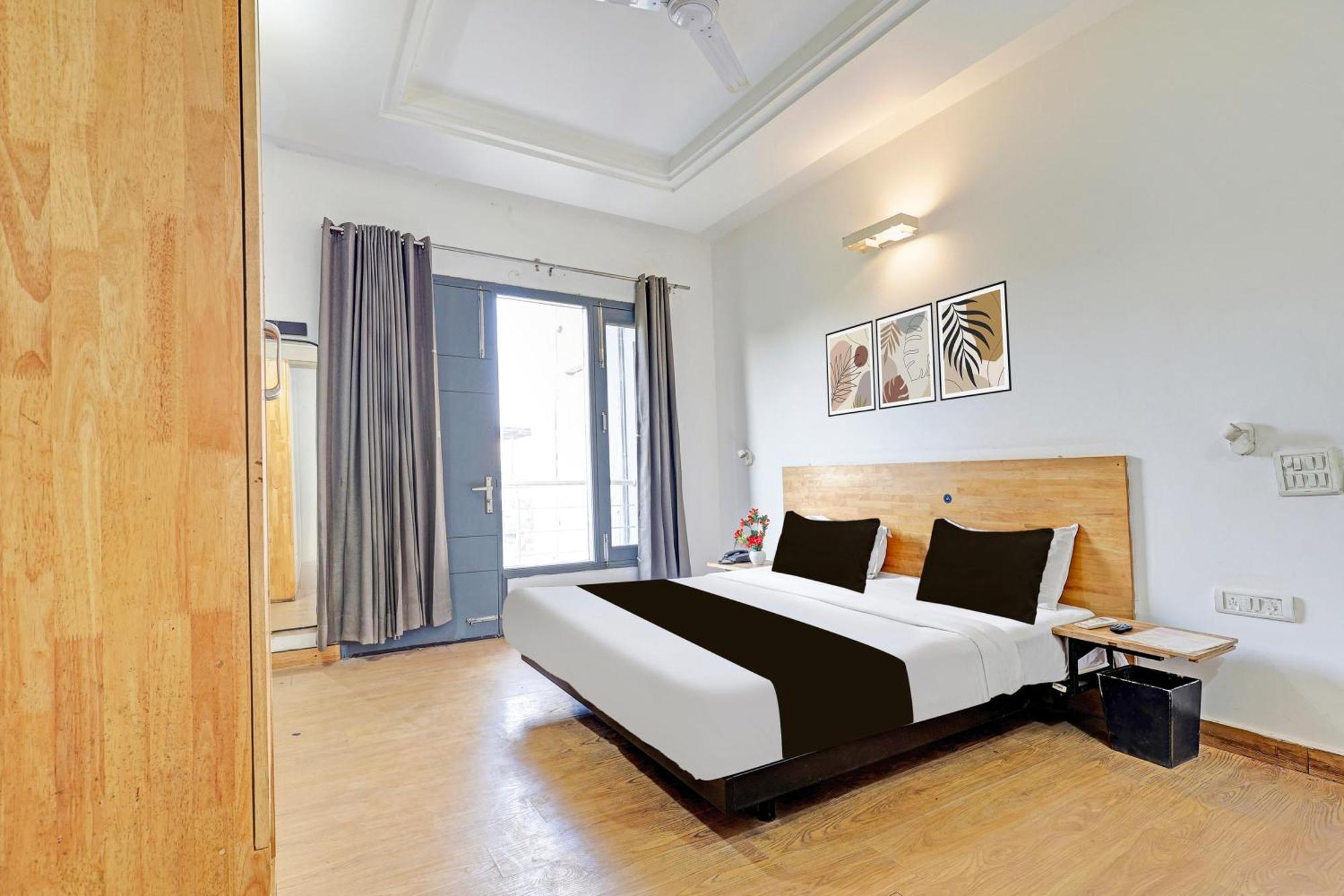 Townhouse Sector 49 Sohna Road Otel Gurgaon Dış mekan fotoğraf
